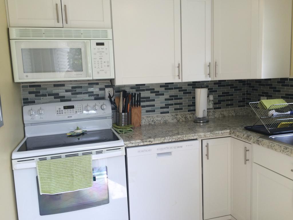 Pag Beachhouse Rentals St. Pete Beach Eksteriør billede