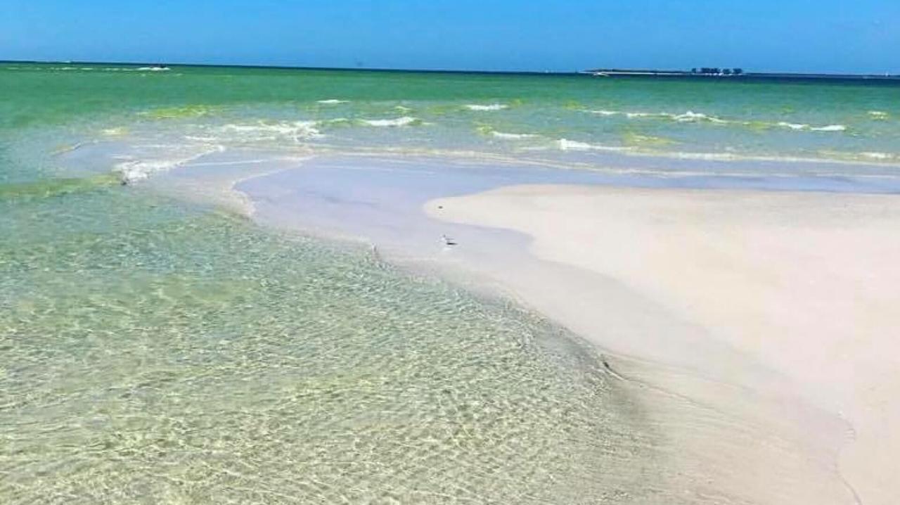 Pag Beachhouse Rentals St. Pete Beach Eksteriør billede
